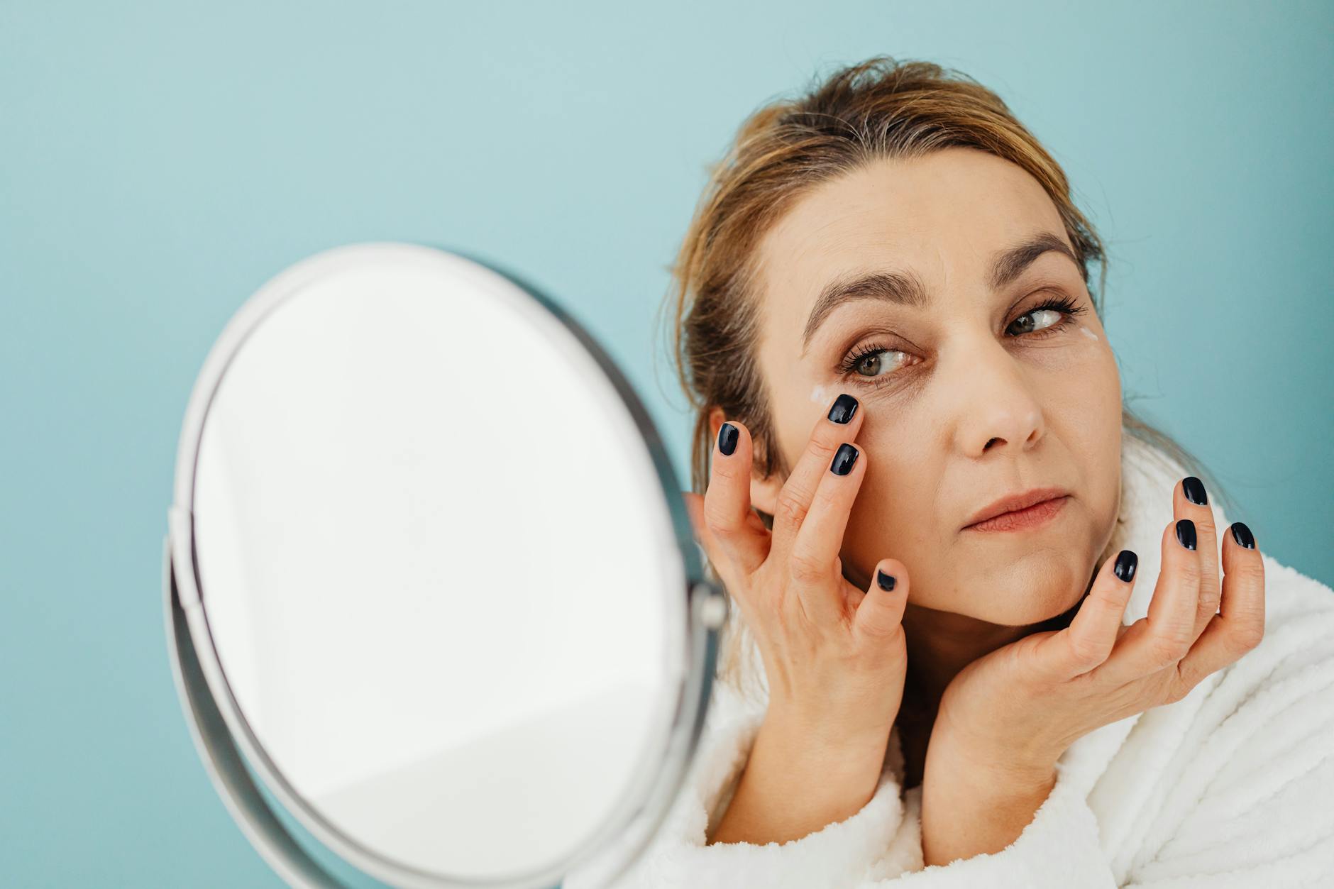 The “Menopause Face” Shift: How Estrogen Loss Affects Skin Density